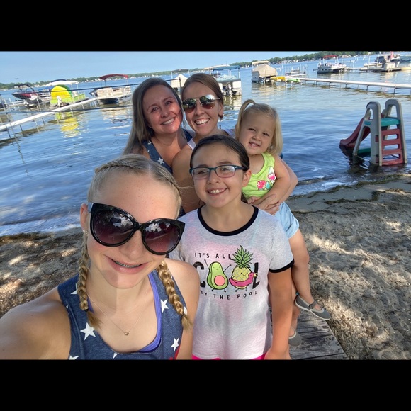 Meet your Posher, Steph - Picture 9 of 11